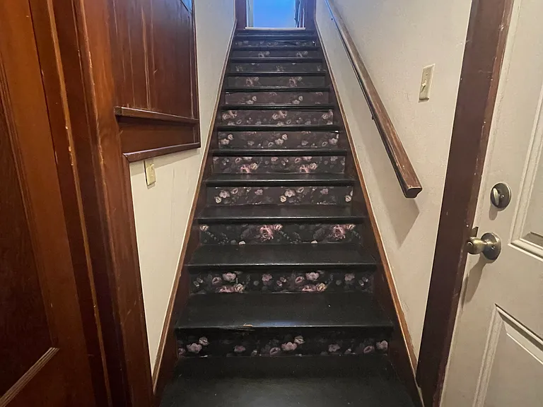 320 Wilson Ave — Photo 24