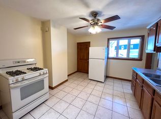 225 Holland St #225, Somerville, MA 02144