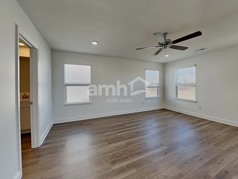 962 Heritage Blvd — Photo 10