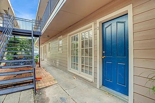2202 Park Street Photo 1