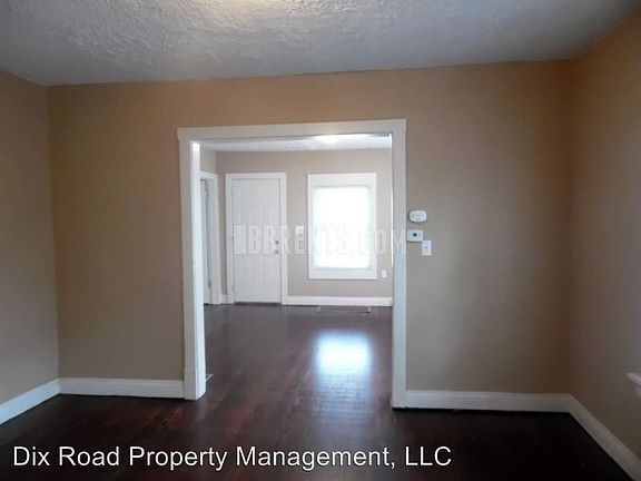4th image of 1924 Carolina St
