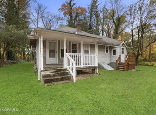 61 Cassville Rd, Jackson, NJ 08527