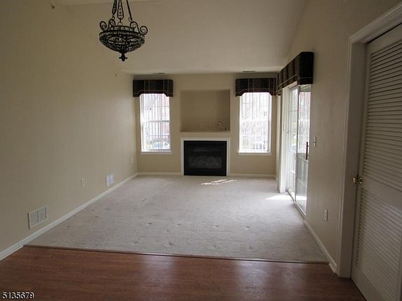 5th image of 666 Honeybrook Cir