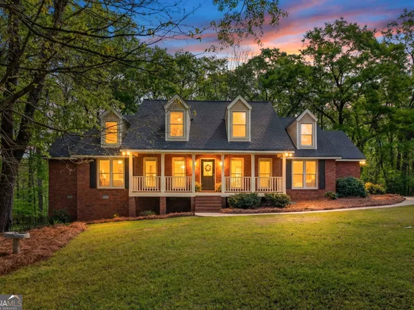 180 Riverbend Dr, McDonough, GA 30252
