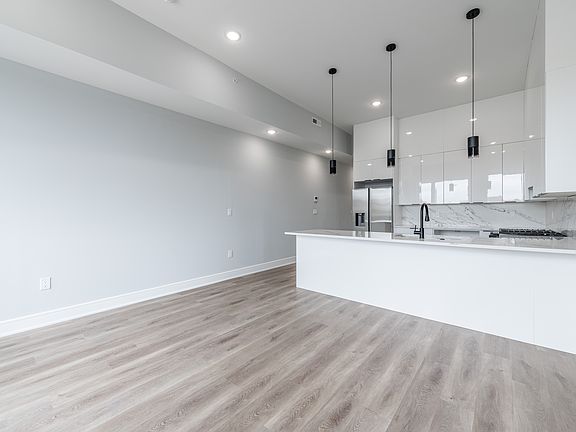 4th image of 1522 N 4th St Floor 3