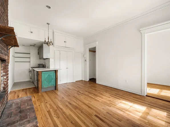 460 West 23rd Street image 1 of 8