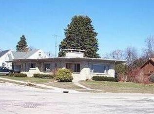 2116 Lakeside Blvd, Manitowoc, WI 54220