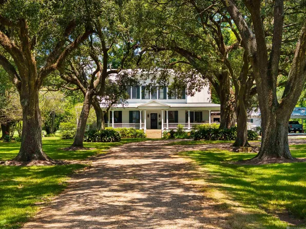 130 Oakwood Ln, Bunkie, LA 71322