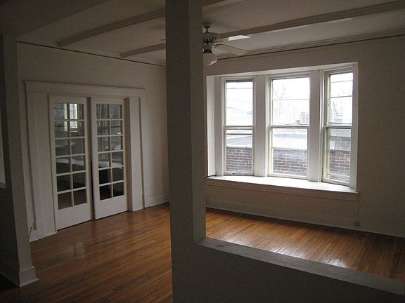 5th image of 3842 De Tonty St