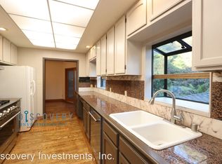 168 Oak Rd, Piedmont, CA 94610