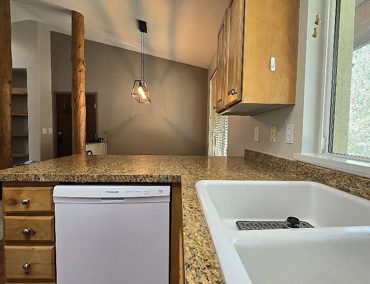 1600 W Pinebrook Blvd S #F8 — Photo 6