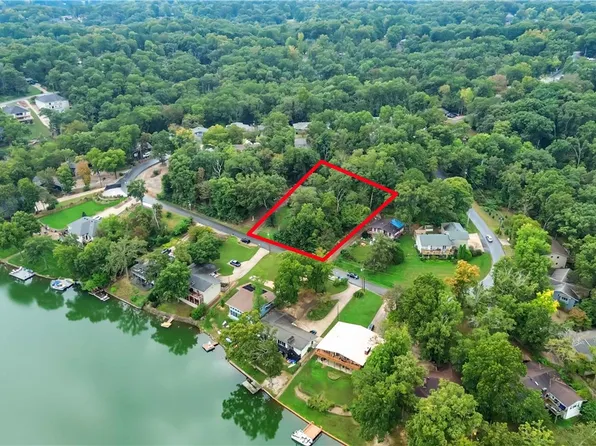 9 Swanage Dr, Bella Vista, AR 72715