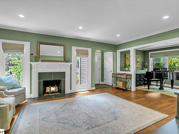 4th image of 1003 Rutherford Rd