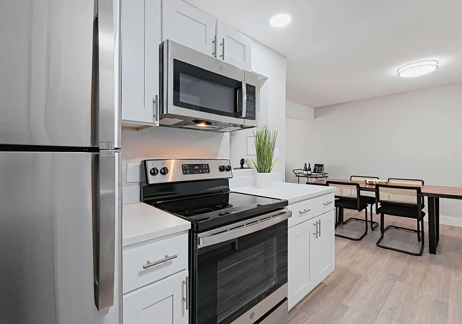 The Grove Apartments — Photo 1