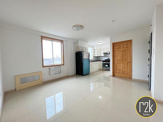 4th image of 44-12 65th St #3D