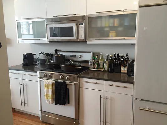 Rented by Brooklyn Heights Real Estate Inc | media 18