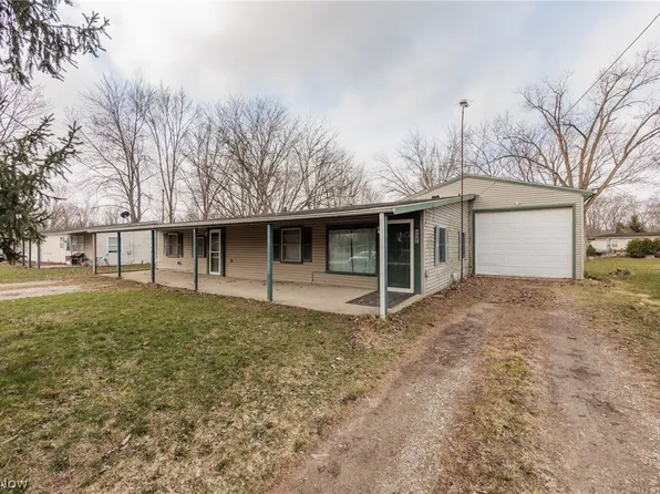 12286 Eaton Blvd, Grafton, OH 44044