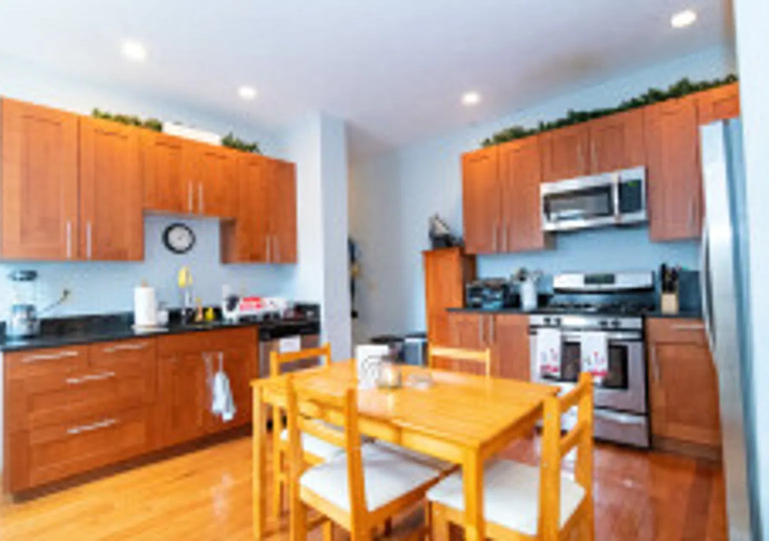 BU West Campus 5 Bed/2 Bath on Glenville Ave For September 1st, 2027 — Photo 1