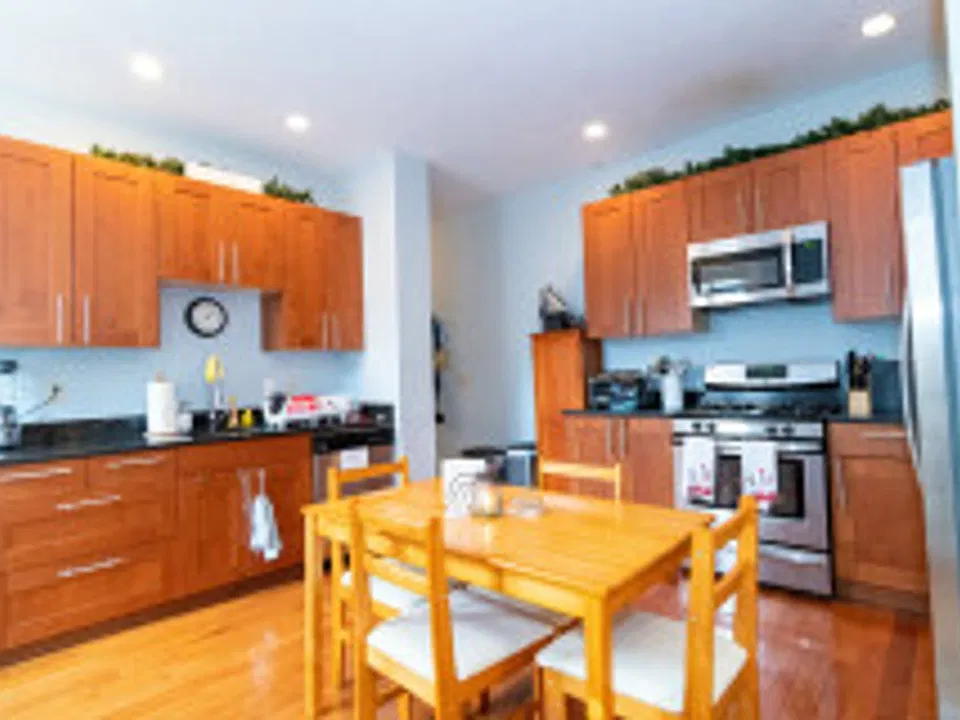 6-8 Glenville Ave #U6