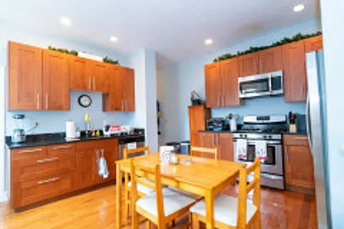 6-8 Glenville Ave Photo 1