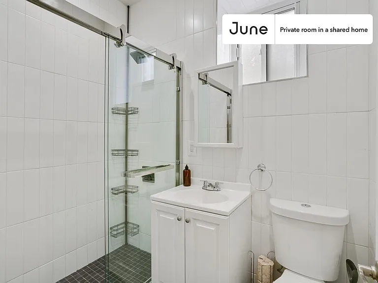 252 Madison St #3A — Photo 13