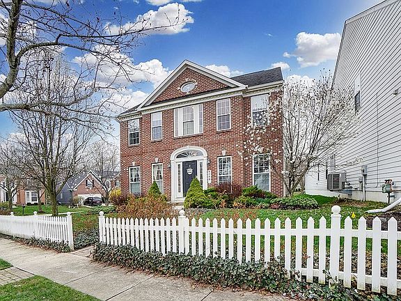 4th image of 9790 Cobblewood Ct