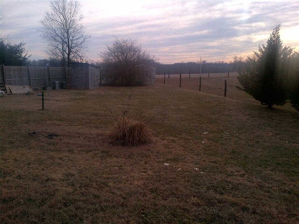 2nd image of 631 Rapids Rd