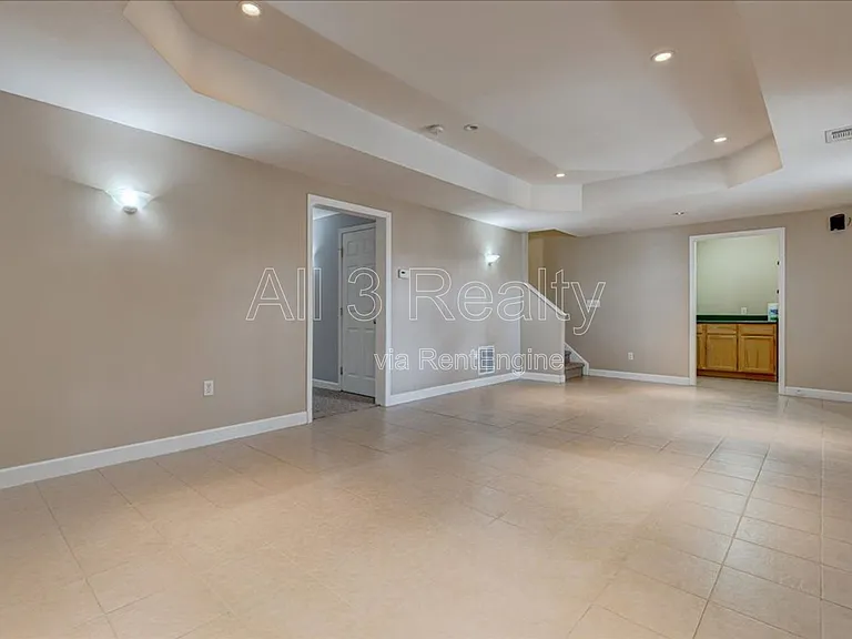 2540 Alvecot Cir — Photo 18