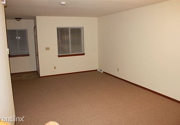 534 Partridge Living Room