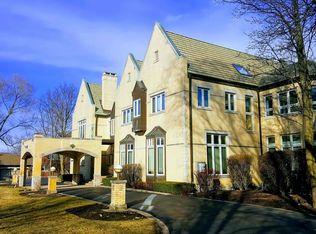 31 Polo Dr, South Barrington, IL 60010