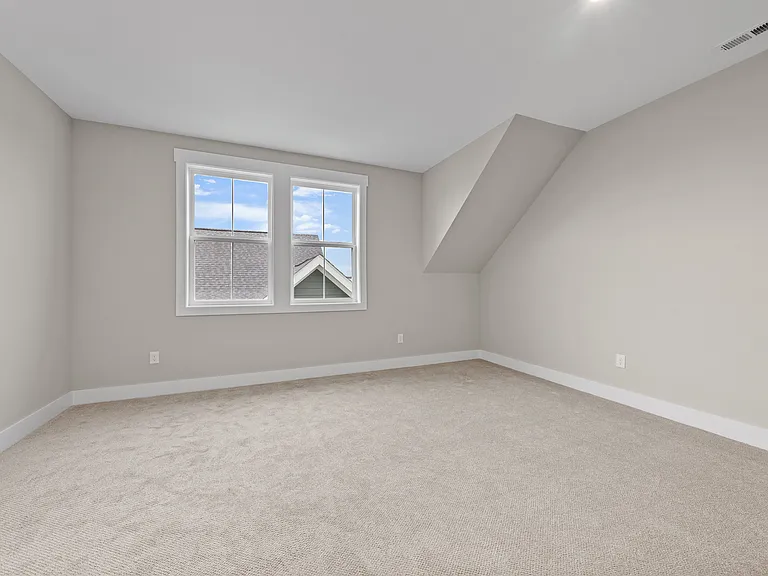 8866 Coe Dr — Photo 29