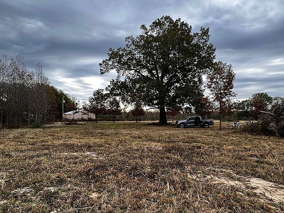 2nd image of 5538 Mount Tabor Rd