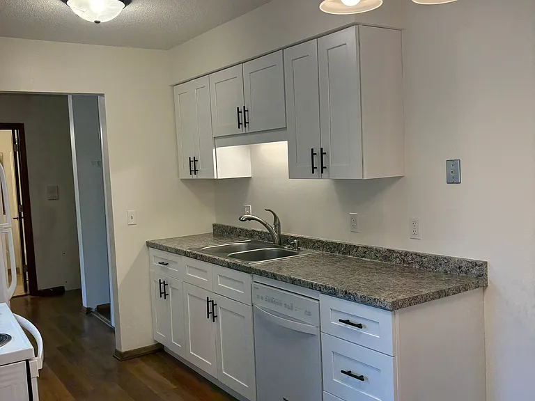 The Falls Apartments — Photo 7
