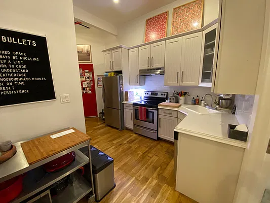 Rented by Dream Space Realty | media 13