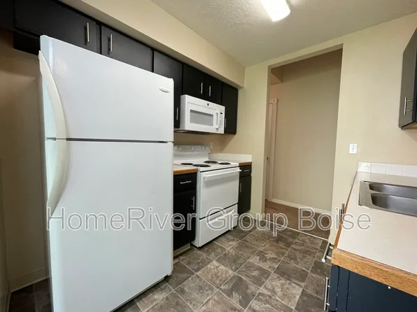 1299 N Stephanie Ln APT 104, Nampa, ID 83651