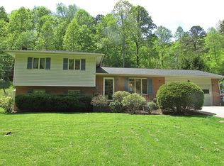 139 Happy Trl, Staffordsville, KY 41256