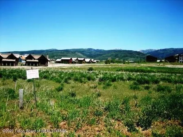 46 Winger Cir, Victor, ID 83455