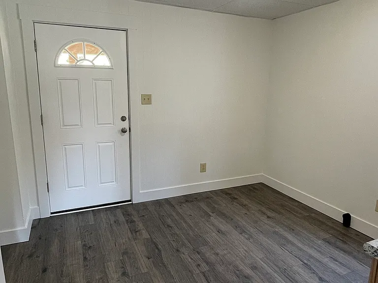 424 W 7th Ave #1 — Photo 7