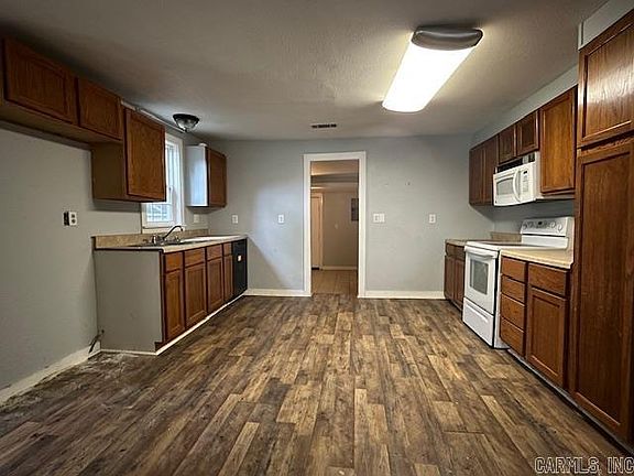 4th image of 503 W 19th St