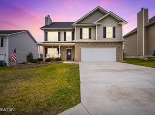 2705 Palace Green Rd, Knoxville, TN 37924