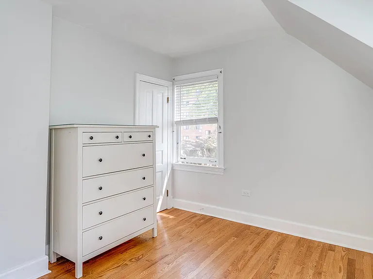 1016 Garnett Pl — Photo 33
