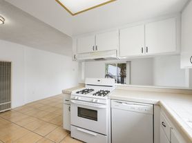 380 Plymouth Apartments