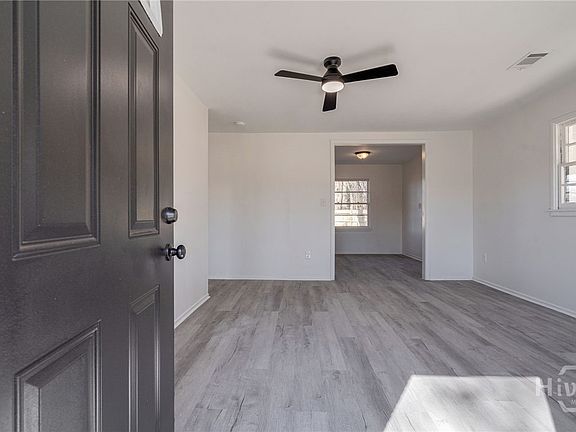 2nd image of 1080 Oglethorpe Avenue