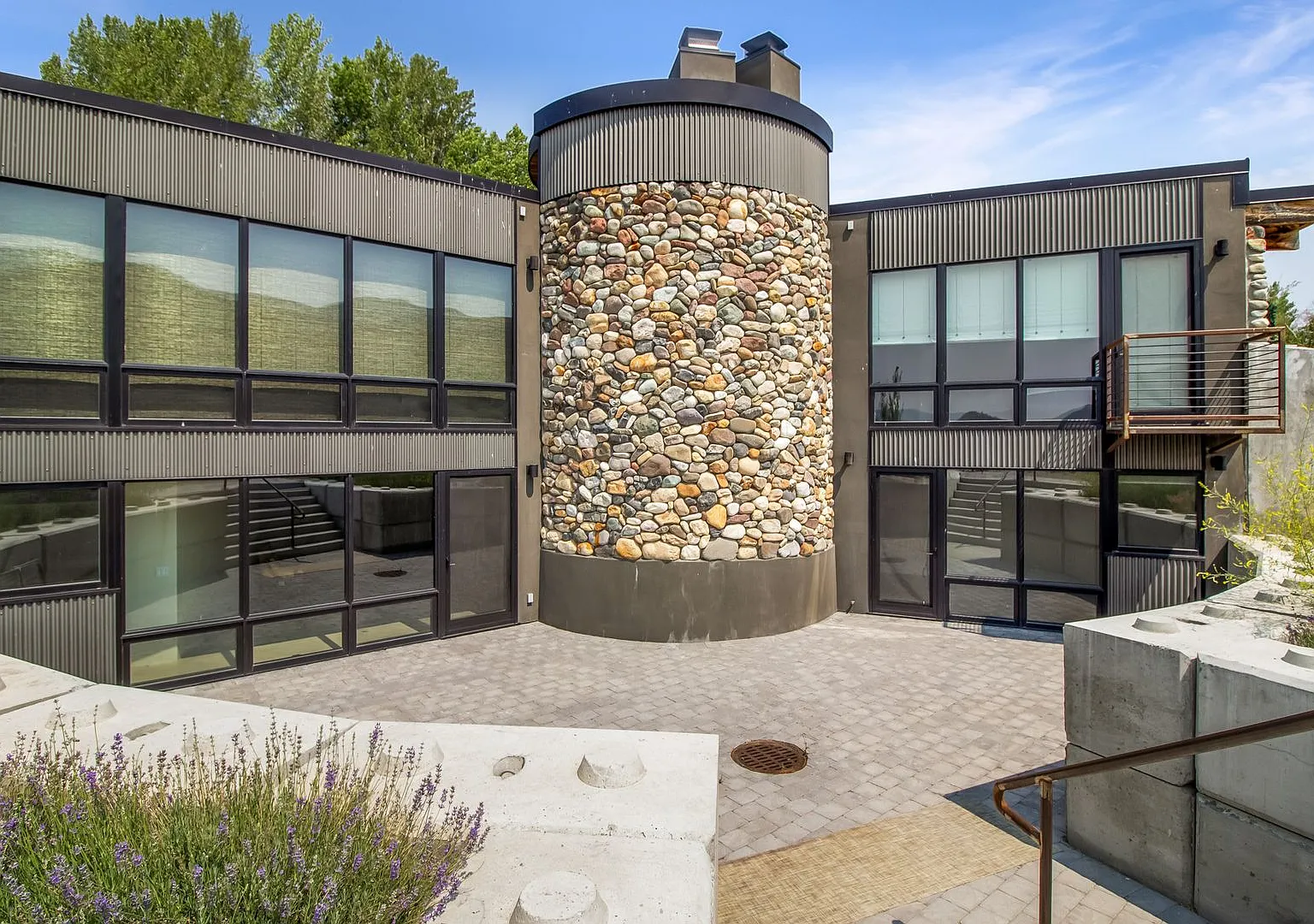 A one-of-a-kind architectural retreat, tucked into the privacy of the Indian Creek neighborhood i... — Photo 2