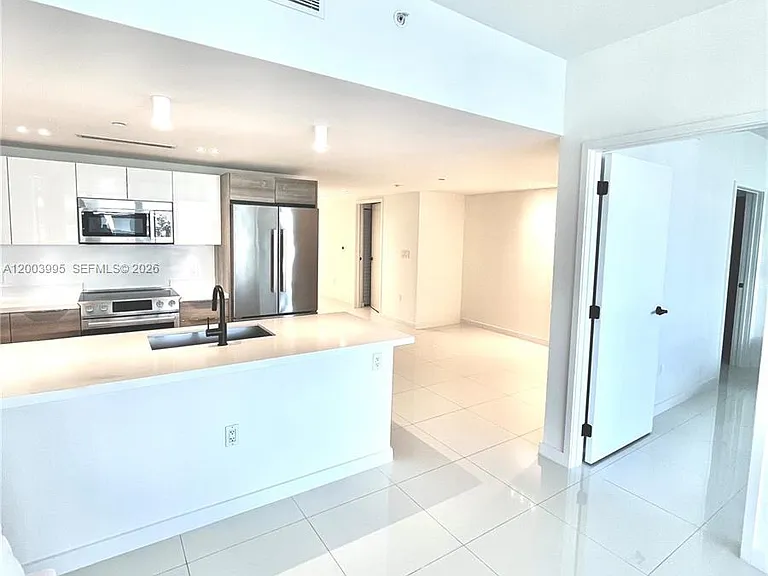 9940 W Bay Harbor Dr #5A — Photo 4