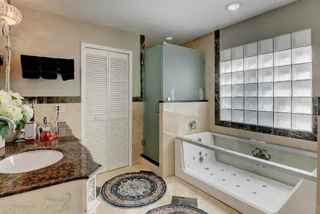10885 La Salinas Cir #10885 — Photo 22