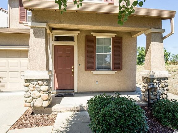 3rd image of 2404 Snowberry Cir