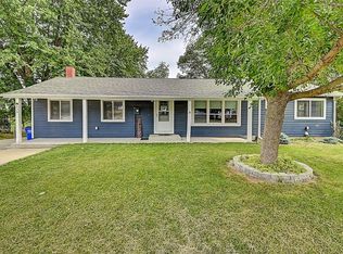 630 Hickory St E, Riverside, IA 52327