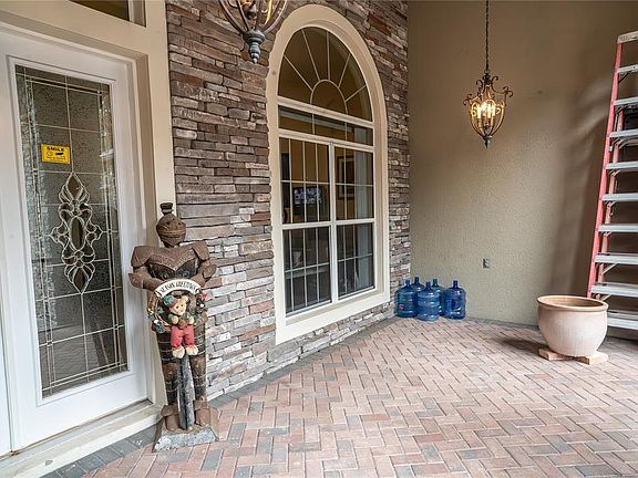 2nd image of 10625 Bronson Rd