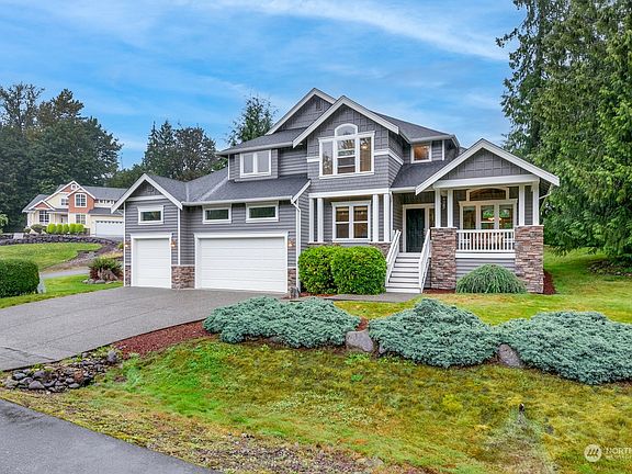 2nd image of 8205 213th Avenue SE